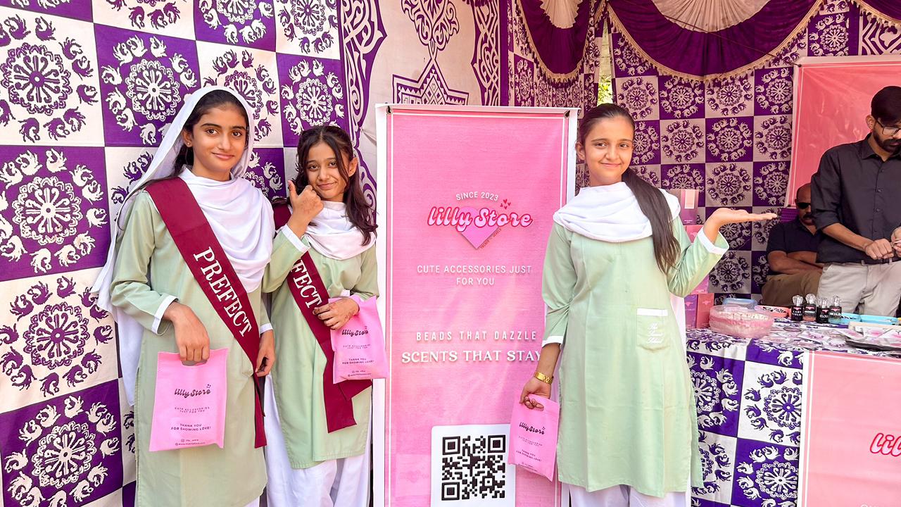 Lilly Store Shines at Smart School Tando Muhammad Khan: A One-Day Stall Celebrating Beaded Jewellery and Perfumes