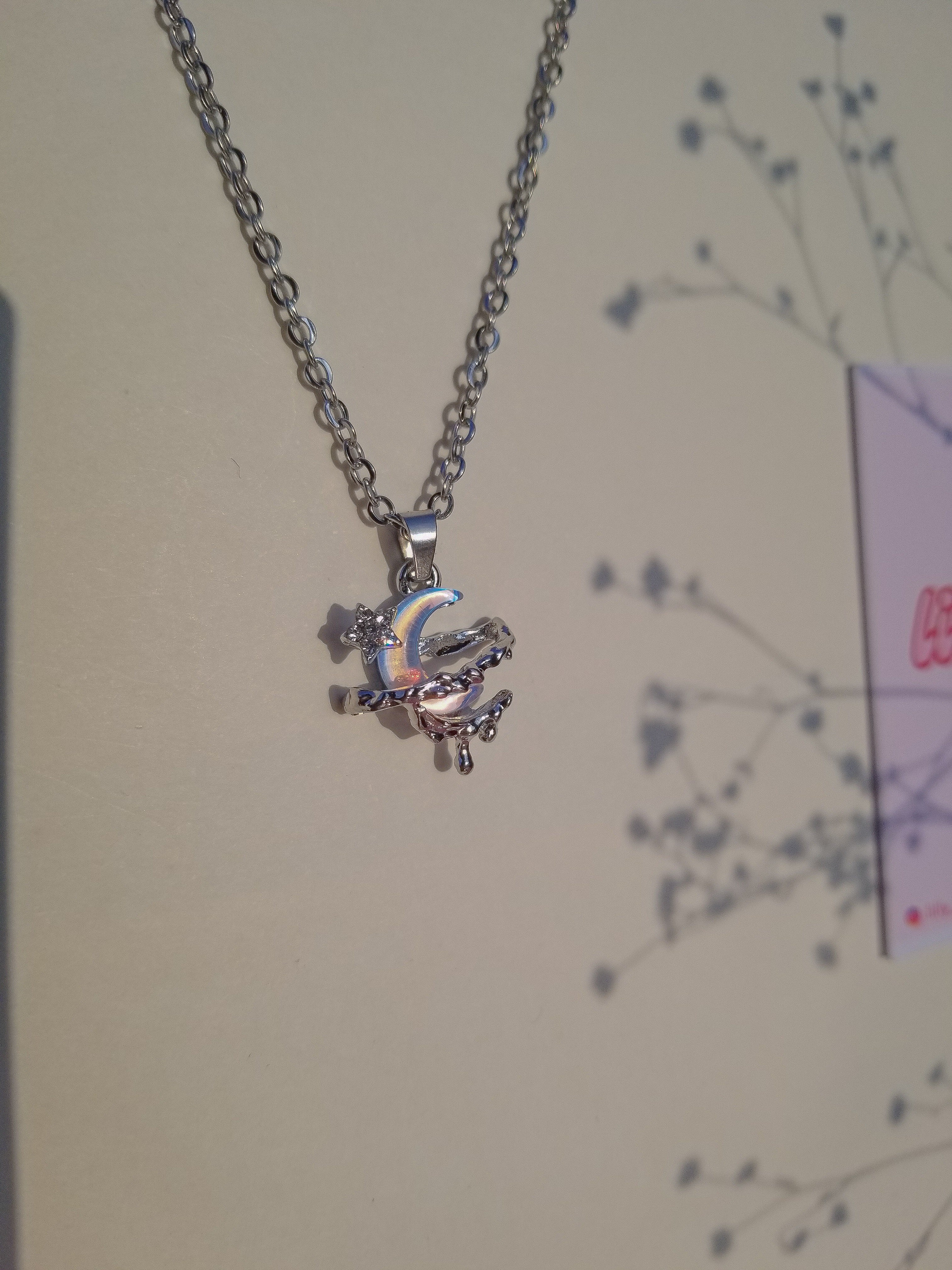 MELTING MOON PENDANT