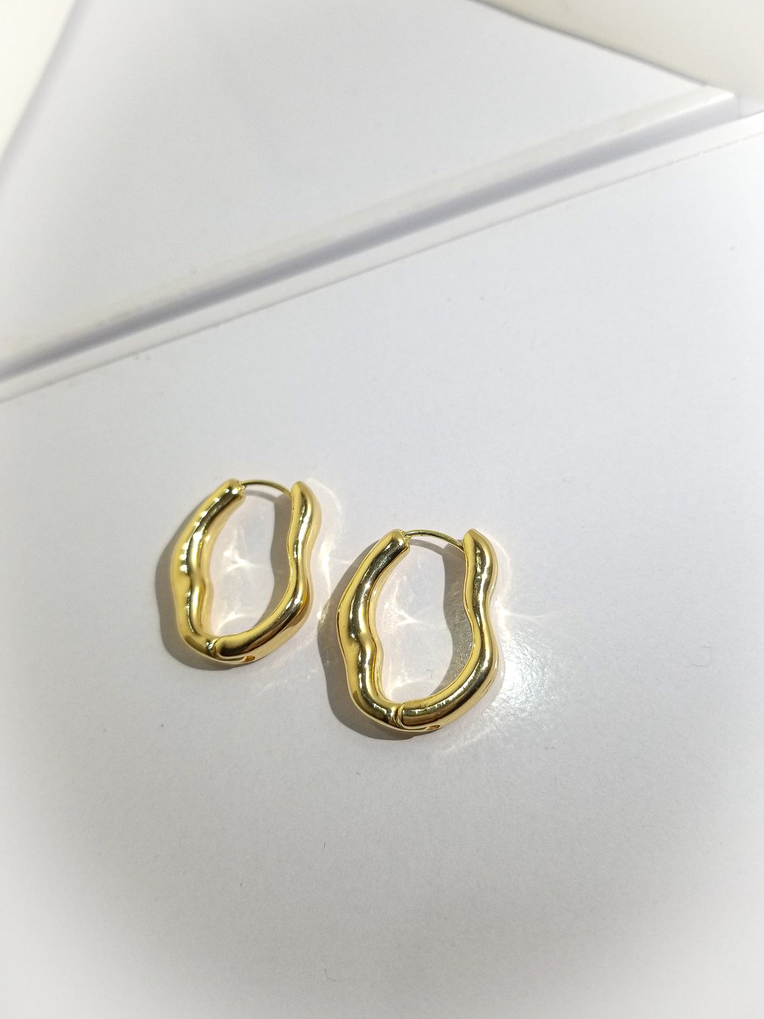 GEOMETRIC GOLDEN EARRINGS (STAINLESS STEEL)