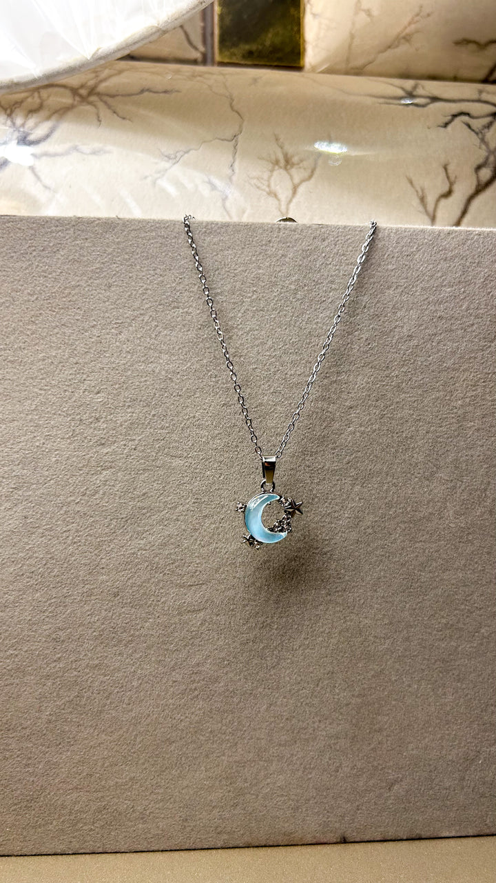 Moonlight Aura Crescent Necklace 🌙✨