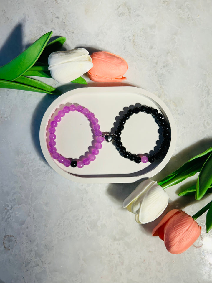 COUPLE BRACELETS WITH MAGNETIC HEART