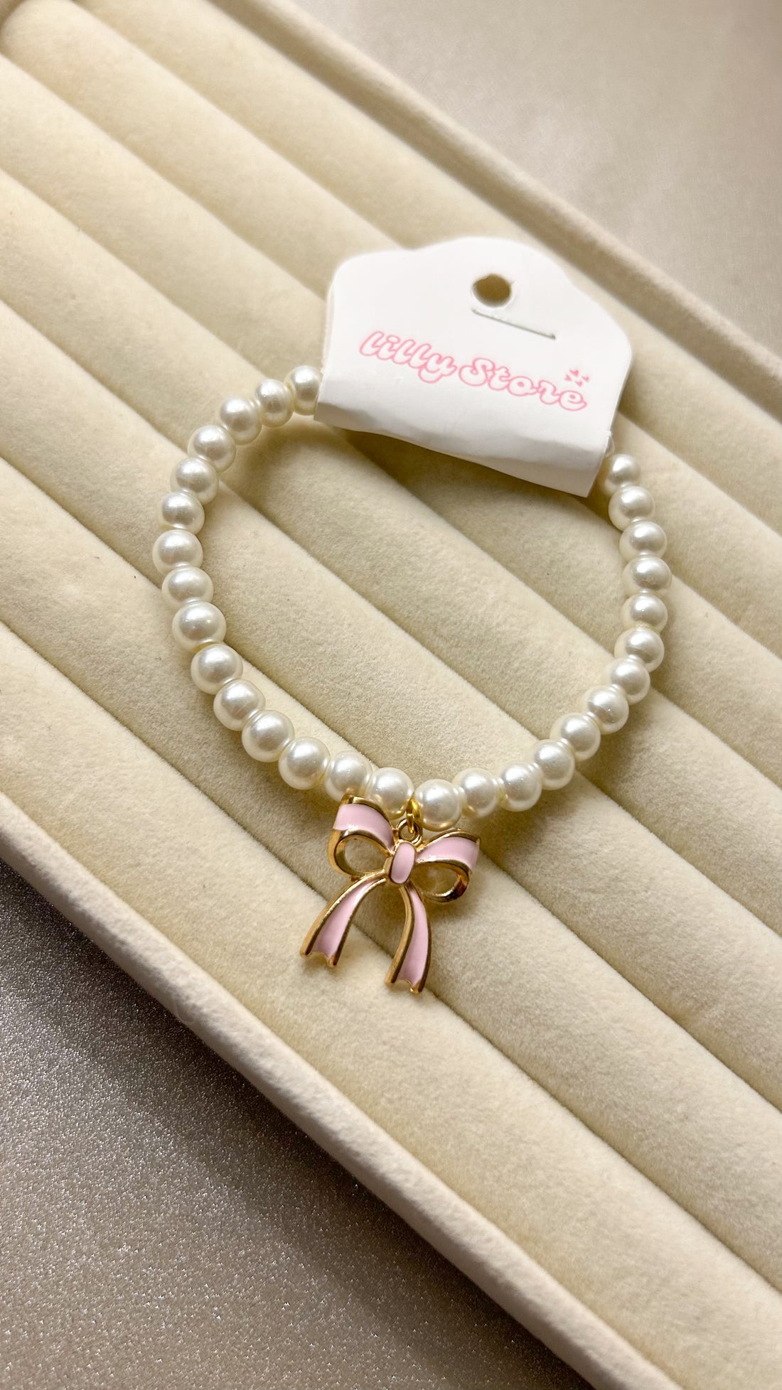 GIRLYCORE PEARLS BRACELET